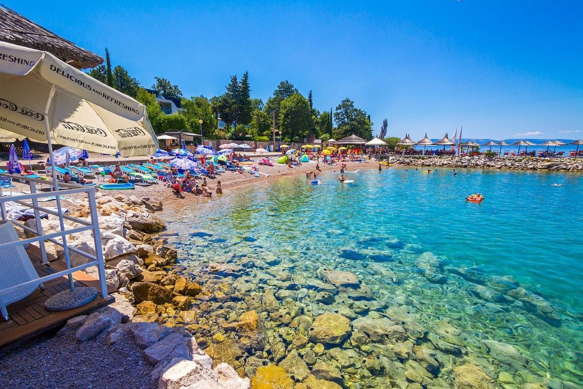 Apartments By The Sea Njivice, Krk - 5296 外观 照片